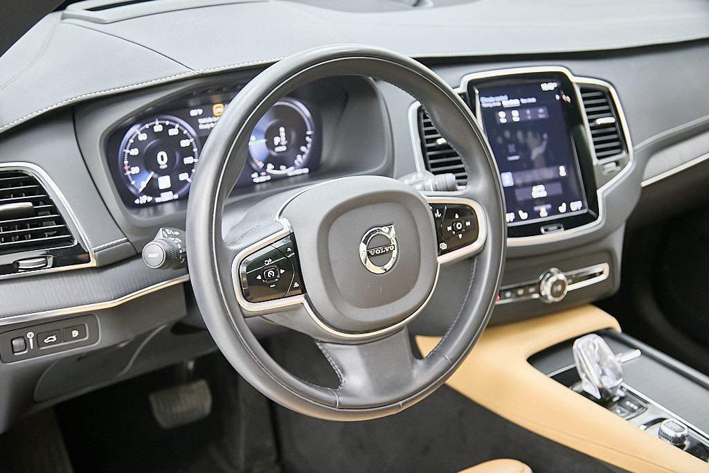 used 2022 Volvo XC90 Recharge Plug-In Hybrid car, priced at $45,495