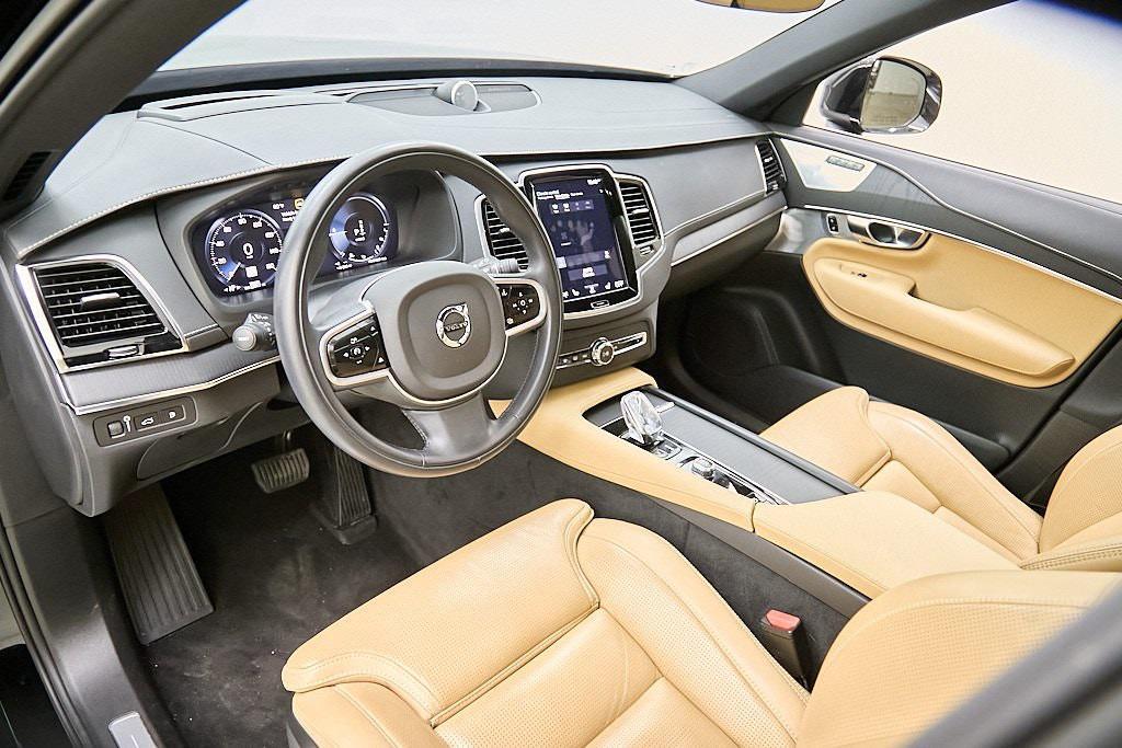 used 2022 Volvo XC90 Recharge Plug-In Hybrid car, priced at $45,495