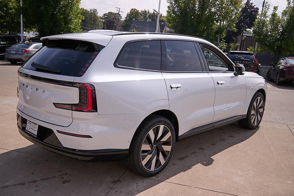 new 2025 Volvo EX90 car, priced at $82,460