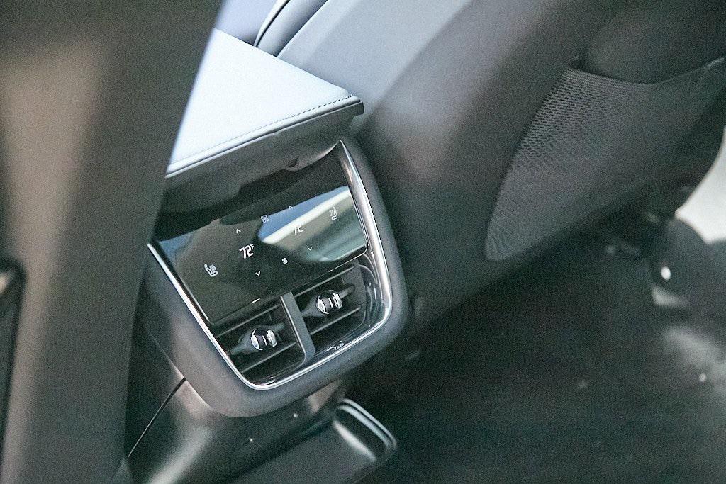 new 2025 Volvo EX90 car, priced at $82,460