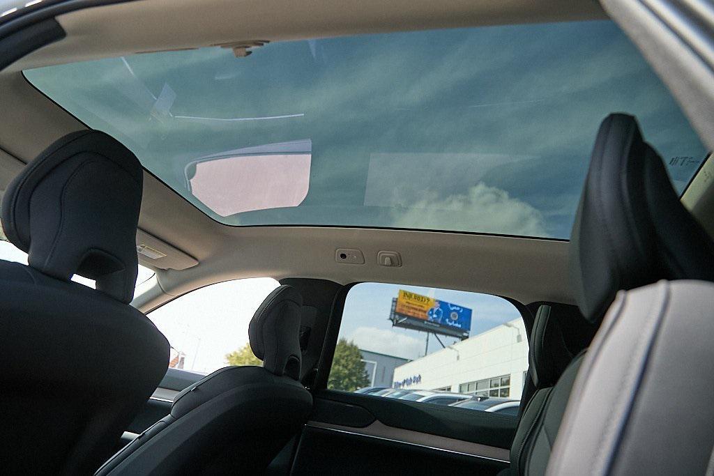 new 2025 Volvo EX90 car, priced at $82,460