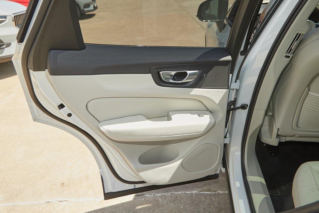 new 2025 Volvo XC60 car, priced at $54,146