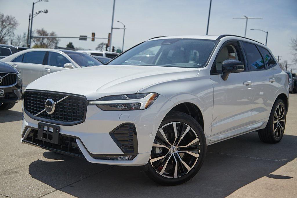 new 2025 Volvo XC60 car, priced at $54,146