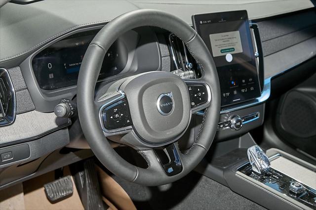 new 2025 Volvo XC90 car