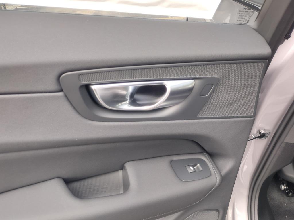 new 2026 Volvo XC60 car, priced at $54,985