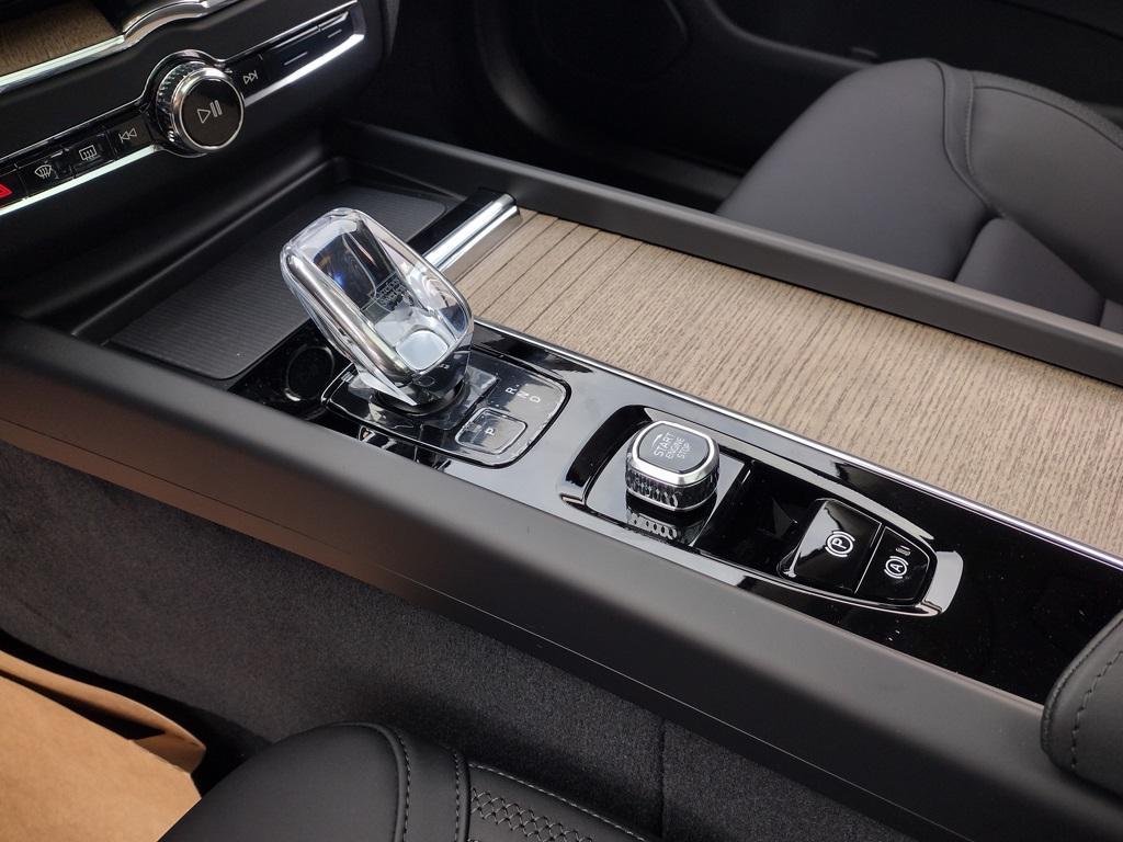 new 2026 Volvo XC60 car, priced at $54,985