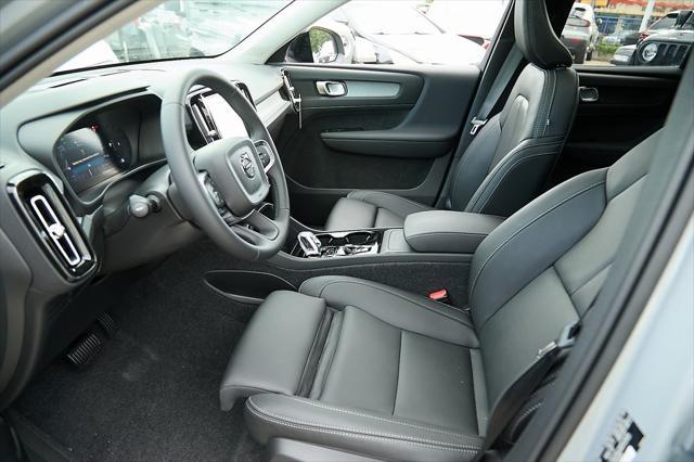 new 2025 Volvo XC40 car, priced at $44,814
