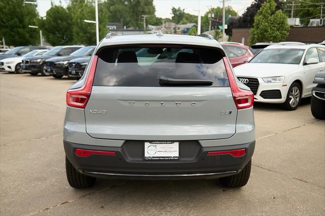 new 2025 Volvo XC40 car, priced at $44,814