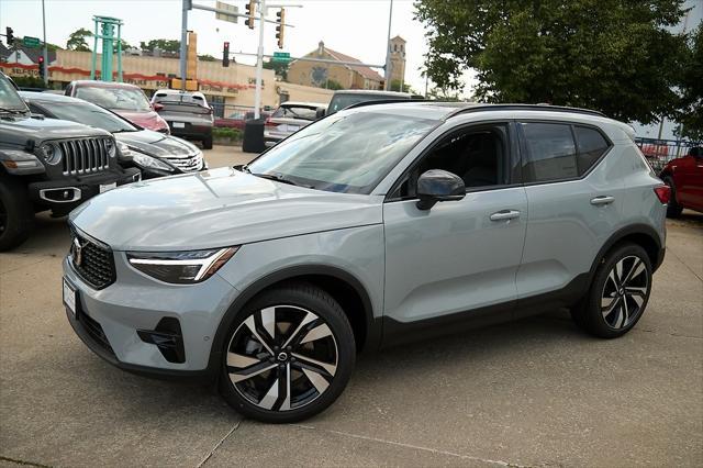 new 2025 Volvo XC40 car, priced at $44,814