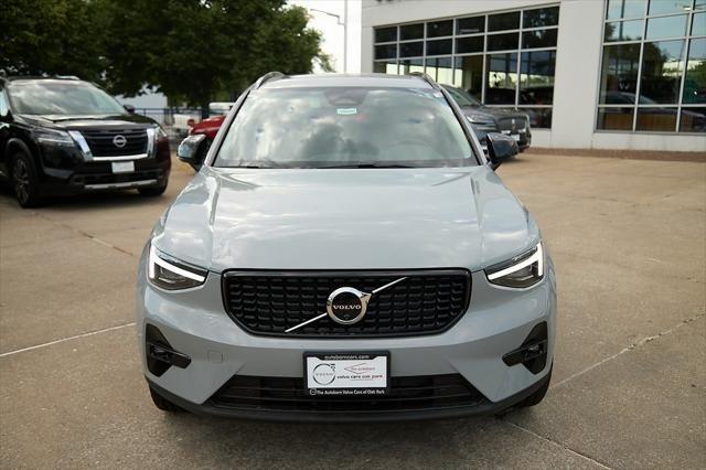 new 2025 Volvo XC40 car, priced at $44,814