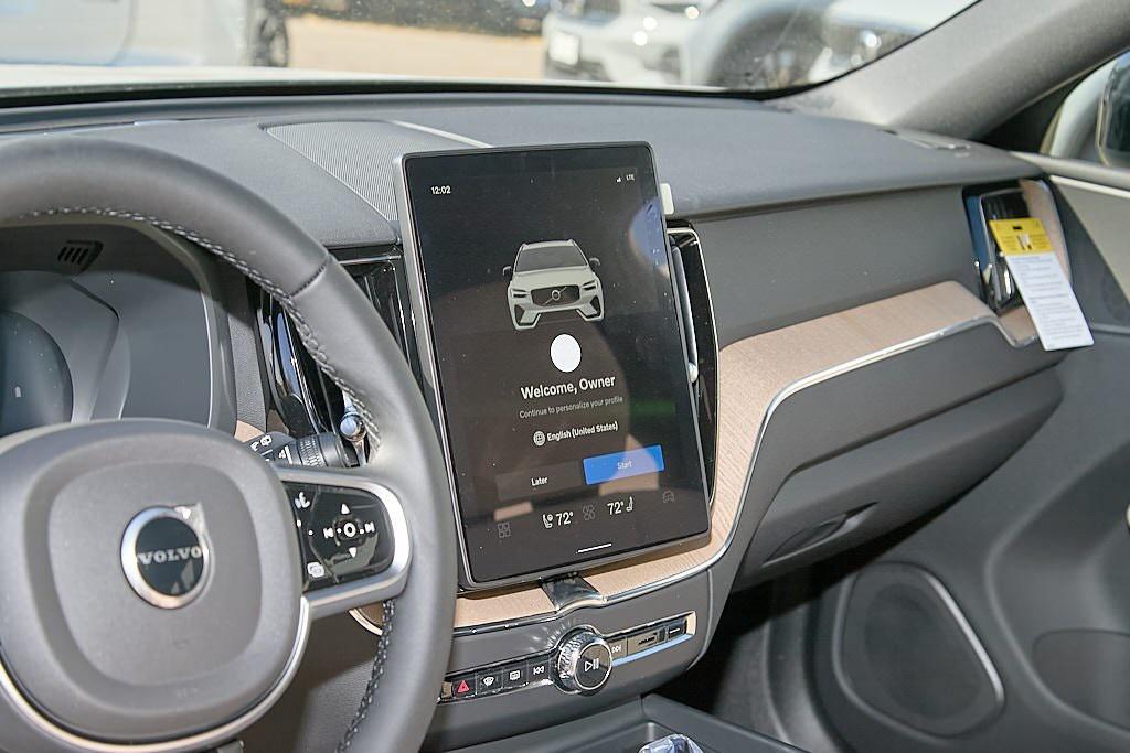 new 2026 Volvo XC60 car, priced at $54,985