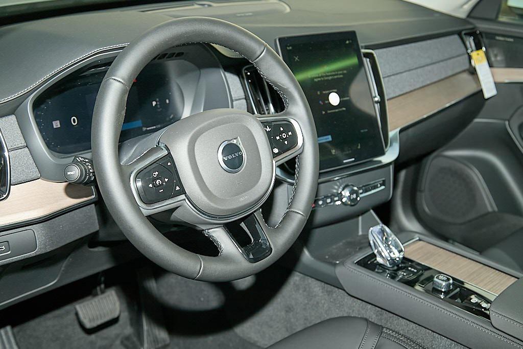 new 2026 Volvo XC90 car, priced at $68,980