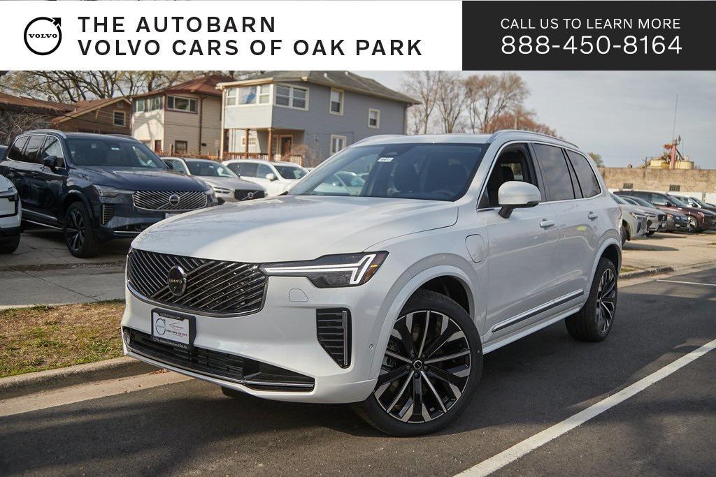 new 2025 Volvo XC90 Plug-In Hybrid car