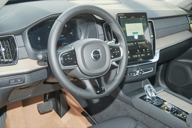 new 2025 Volvo XC90 Plug-In Hybrid car