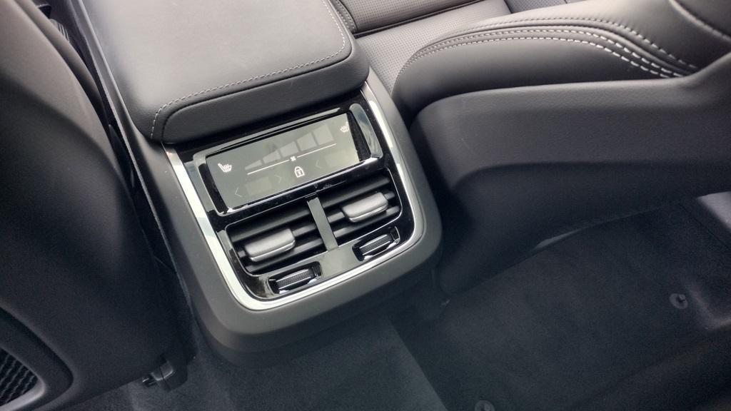 new 2025 Volvo XC60 car, priced at $55,808