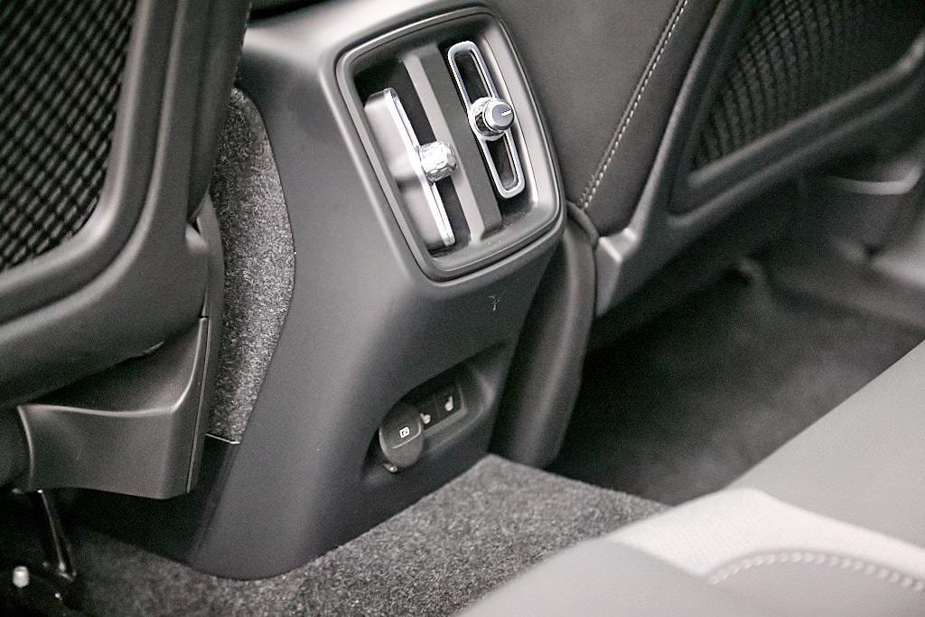 used 2023 Volvo XC40 Recharge Pure Electric car, priced at $31,995