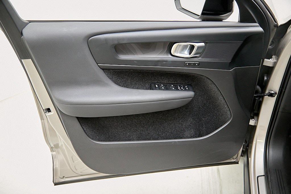 used 2023 Volvo XC40 Recharge Pure Electric car, priced at $31,995