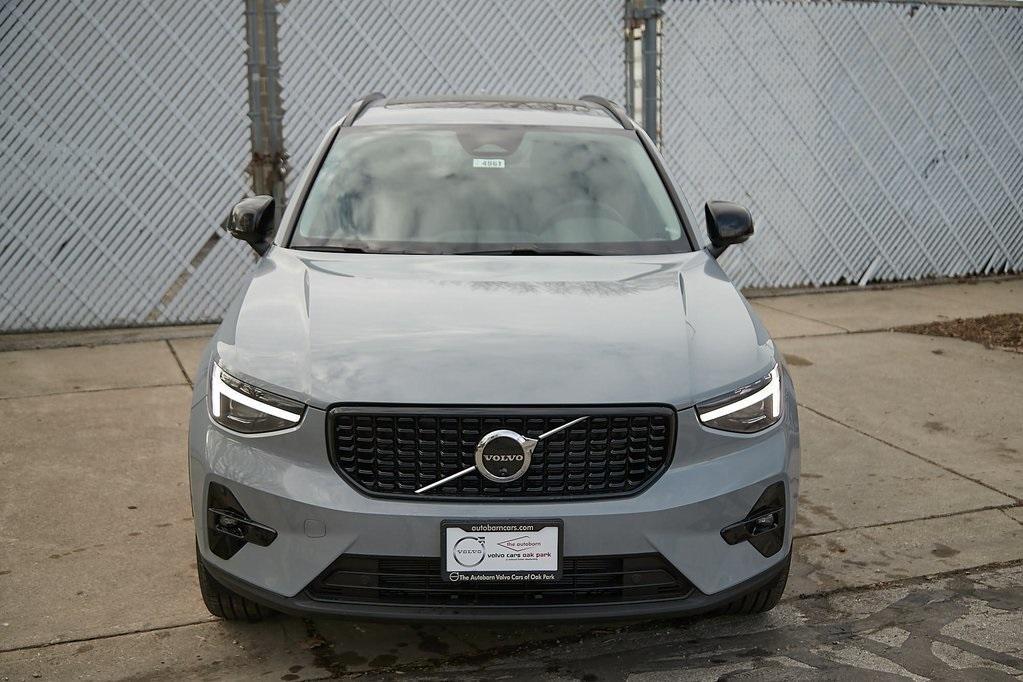 new 2024 Volvo XC40 car, priced at $47,237