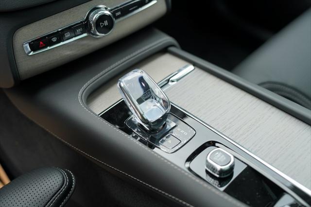 new 2025 Volvo XC90 car, priced at $62,186