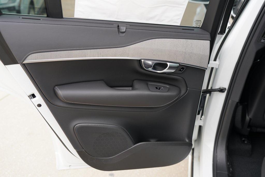 new 2025 Volvo XC90 car, priced at $63,357