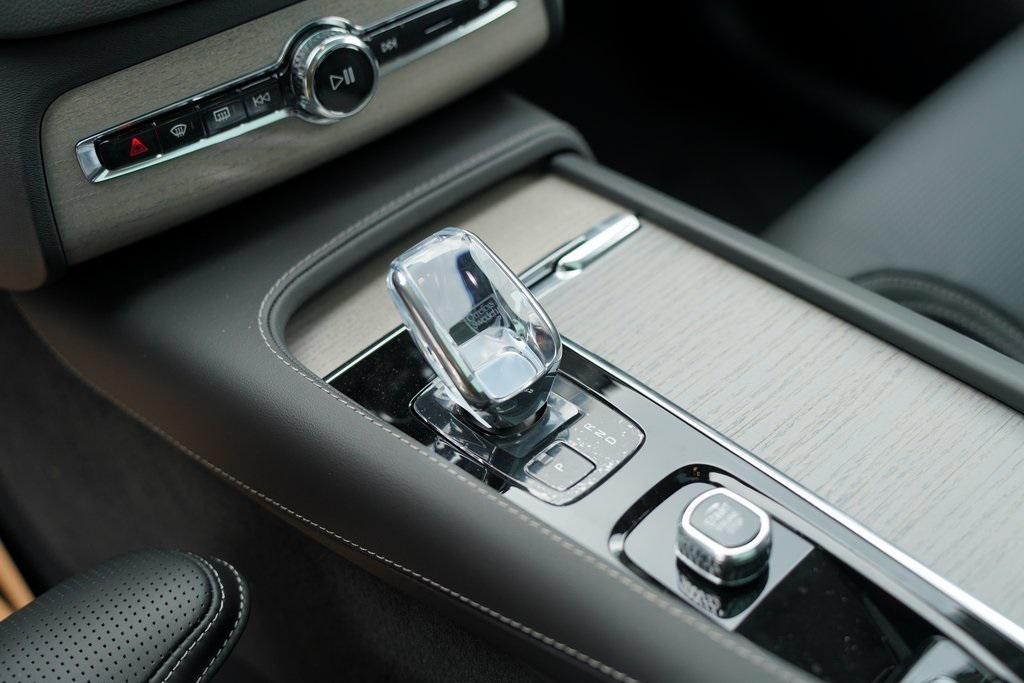 new 2025 Volvo XC90 car, priced at $63,357