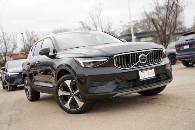new 2025 Volvo XC40 car