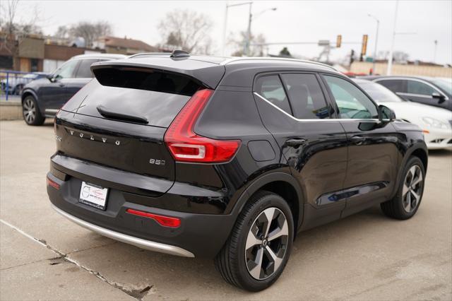 new 2025 Volvo XC40 car