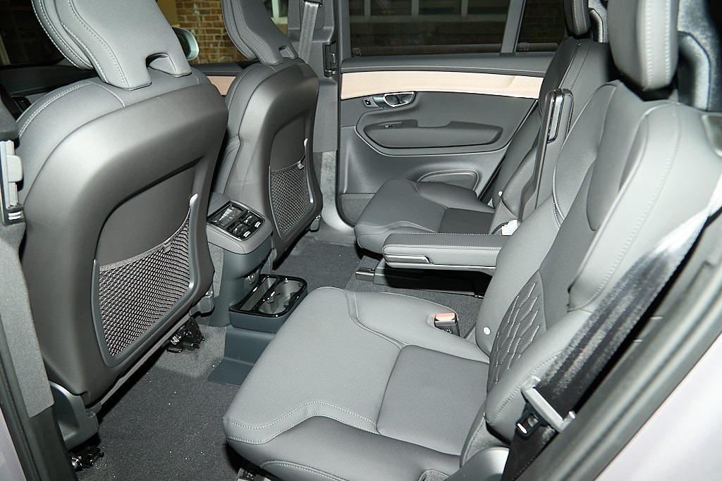 new 2026 Volvo XC90 car, priced at $68,905