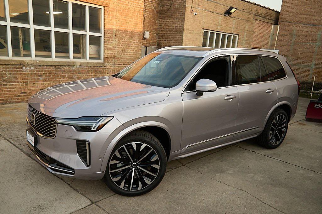 new 2026 Volvo XC90 car, priced at $68,905