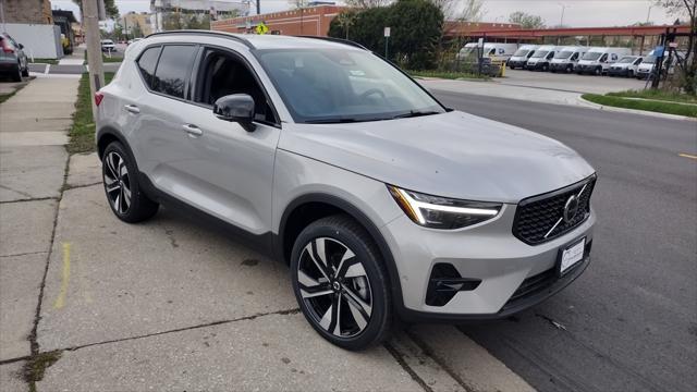 new 2025 Volvo XC40 car