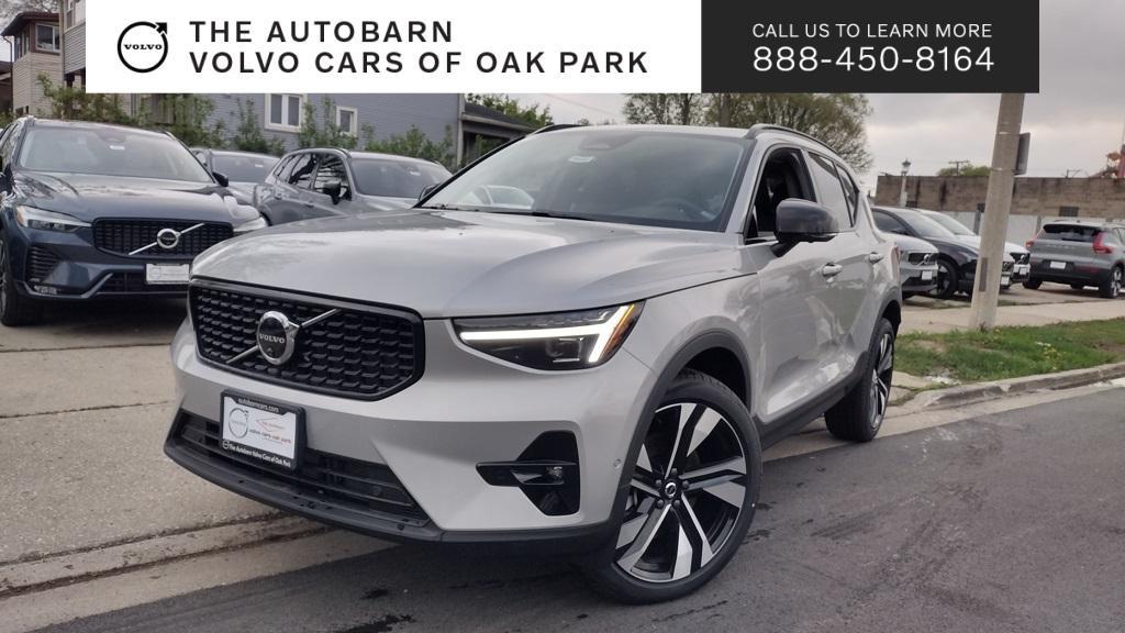 new 2025 Volvo XC40 car, priced at $41,995
