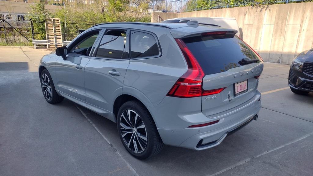 new 2025 Volvo XC60 car, priced at $50,290