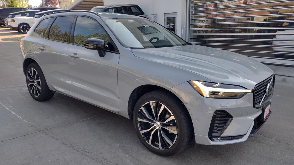 new 2025 Volvo XC60 car, priced at $50,290