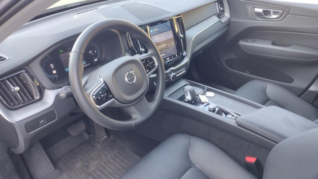 new 2025 Volvo XC60 car, priced at $50,290