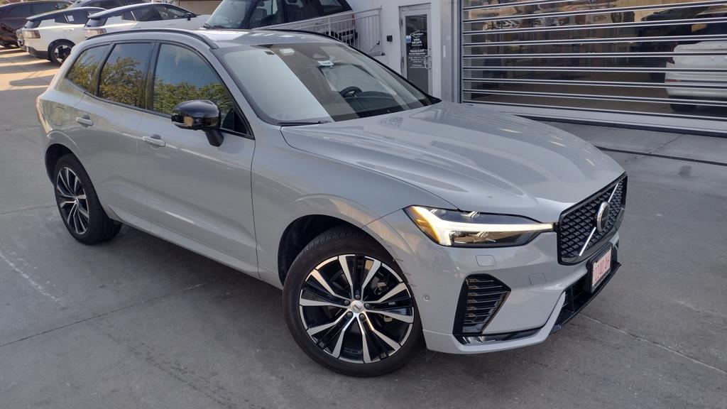 new 2025 Volvo XC60 car, priced at $50,290