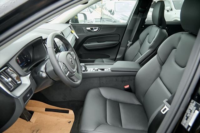 new 2025 Volvo XC60 car