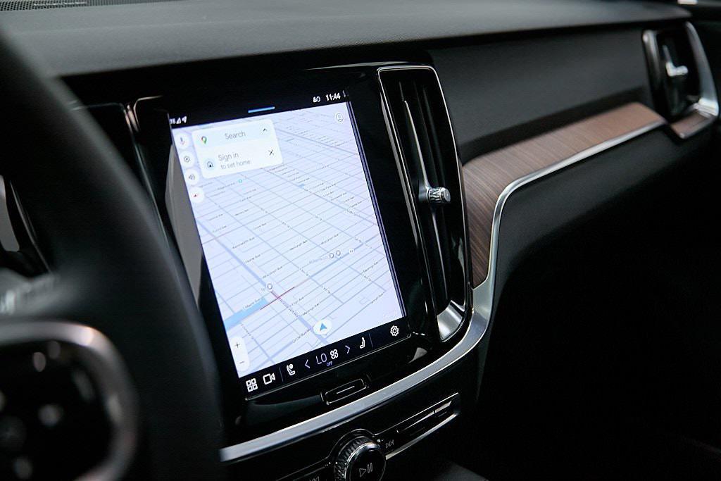 used 2023 Volvo S60 Recharge Plug-In Hybrid car, priced at $38,495