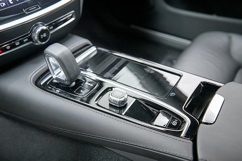 used 2023 Volvo S60 Recharge Plug-In Hybrid car, priced at $38,495