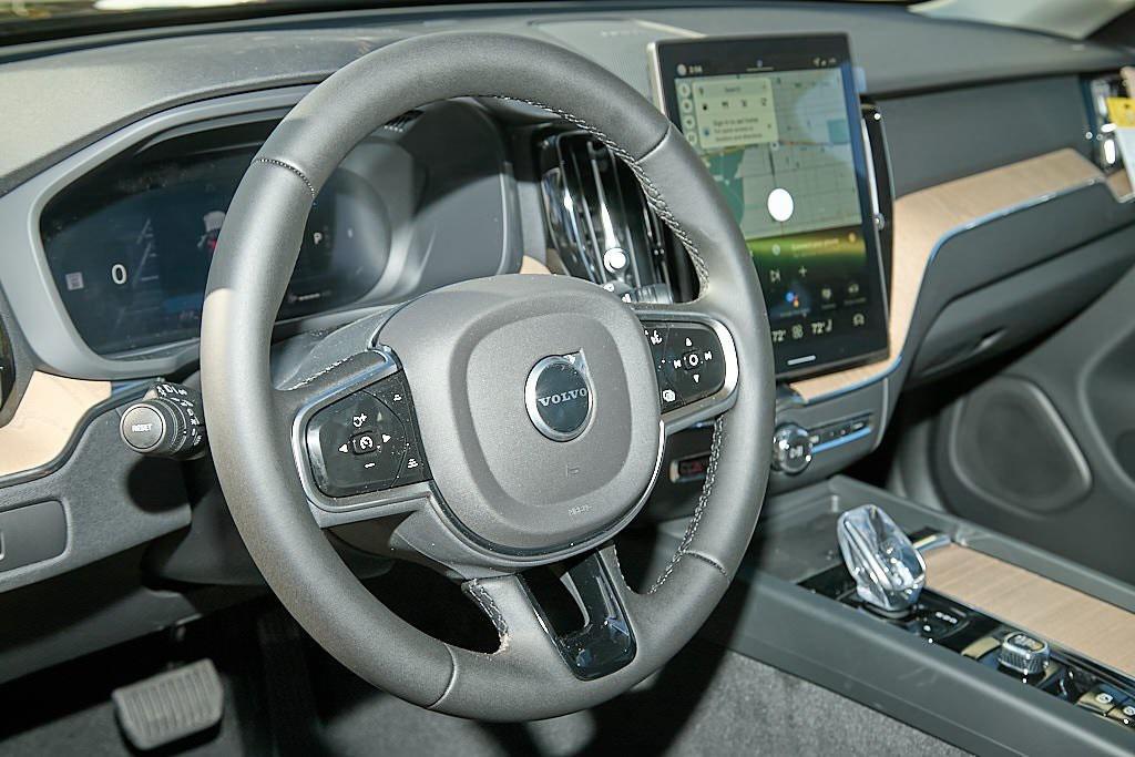 new 2026 Volvo XC60 car, priced at $55,560