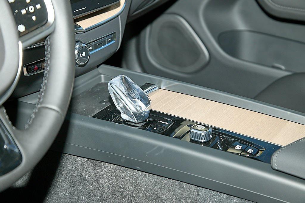 new 2026 Volvo XC60 car, priced at $55,560