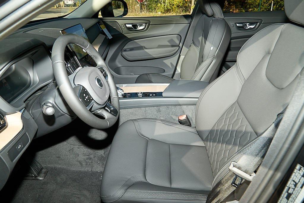 new 2026 Volvo XC60 car, priced at $55,560