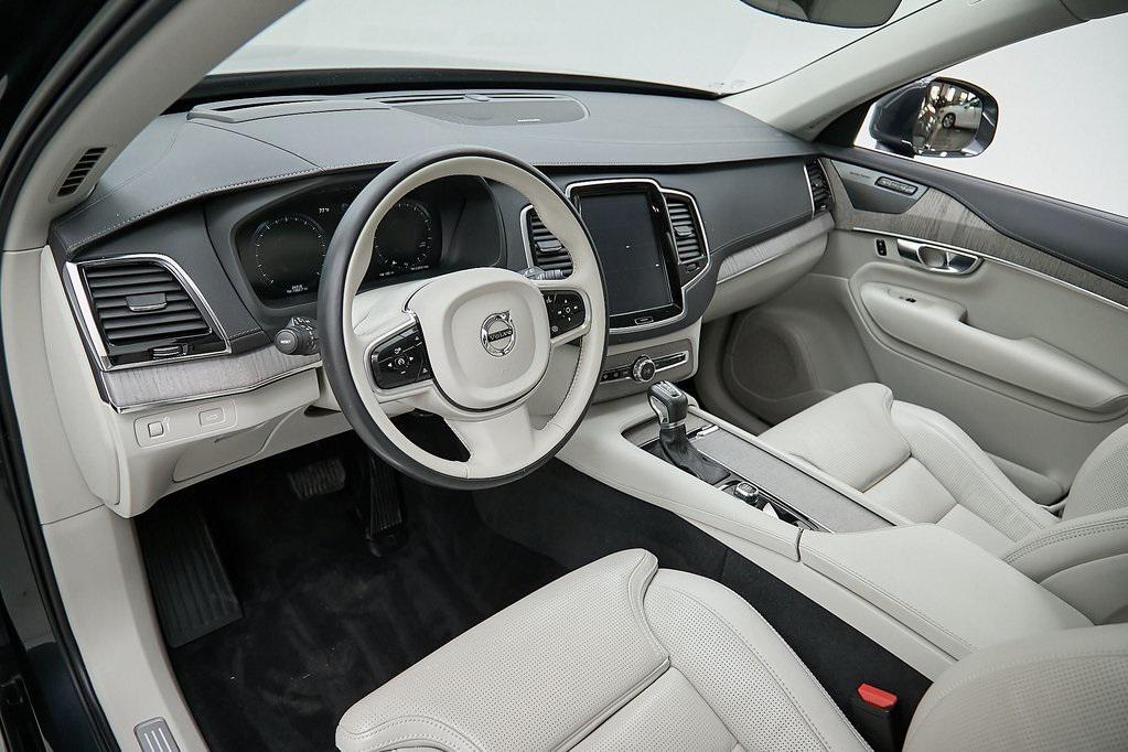 used 2022 Volvo XC90 car, priced at $40,995