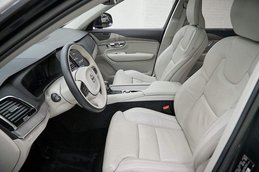 used 2022 Volvo XC90 car, priced at $40,995