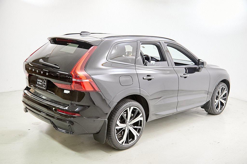 used 2022 Volvo XC60 Recharge Plug-In Hybrid car, priced at $44,995
