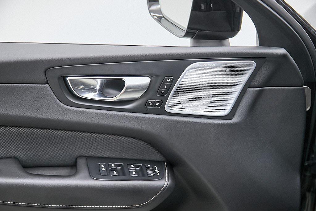 used 2022 Volvo XC60 Recharge Plug-In Hybrid car, priced at $44,995