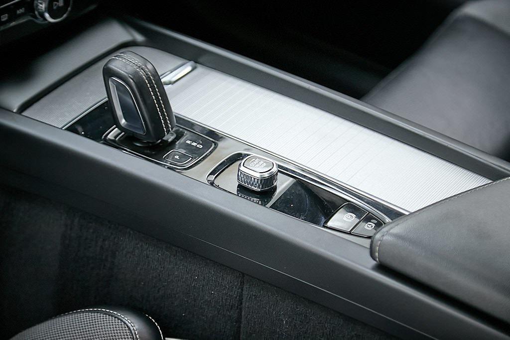 used 2022 Volvo XC60 Recharge Plug-In Hybrid car, priced at $44,995