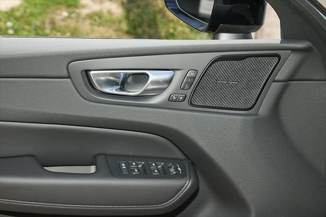 new 2025 Volvo XC60 car, priced at $53,262