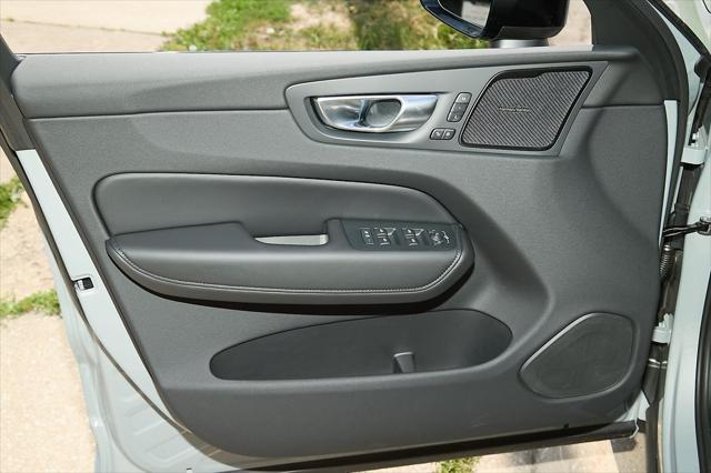 new 2025 Volvo XC60 car, priced at $53,262