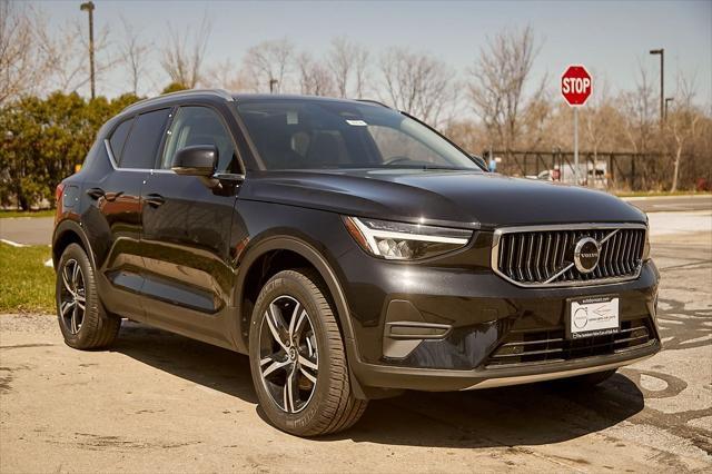 new 2025 Volvo XC40 car
