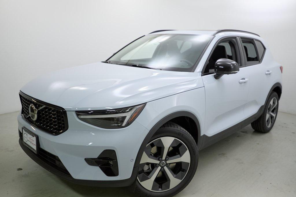 new 2026 Volvo XC40 car, priced at $48,150